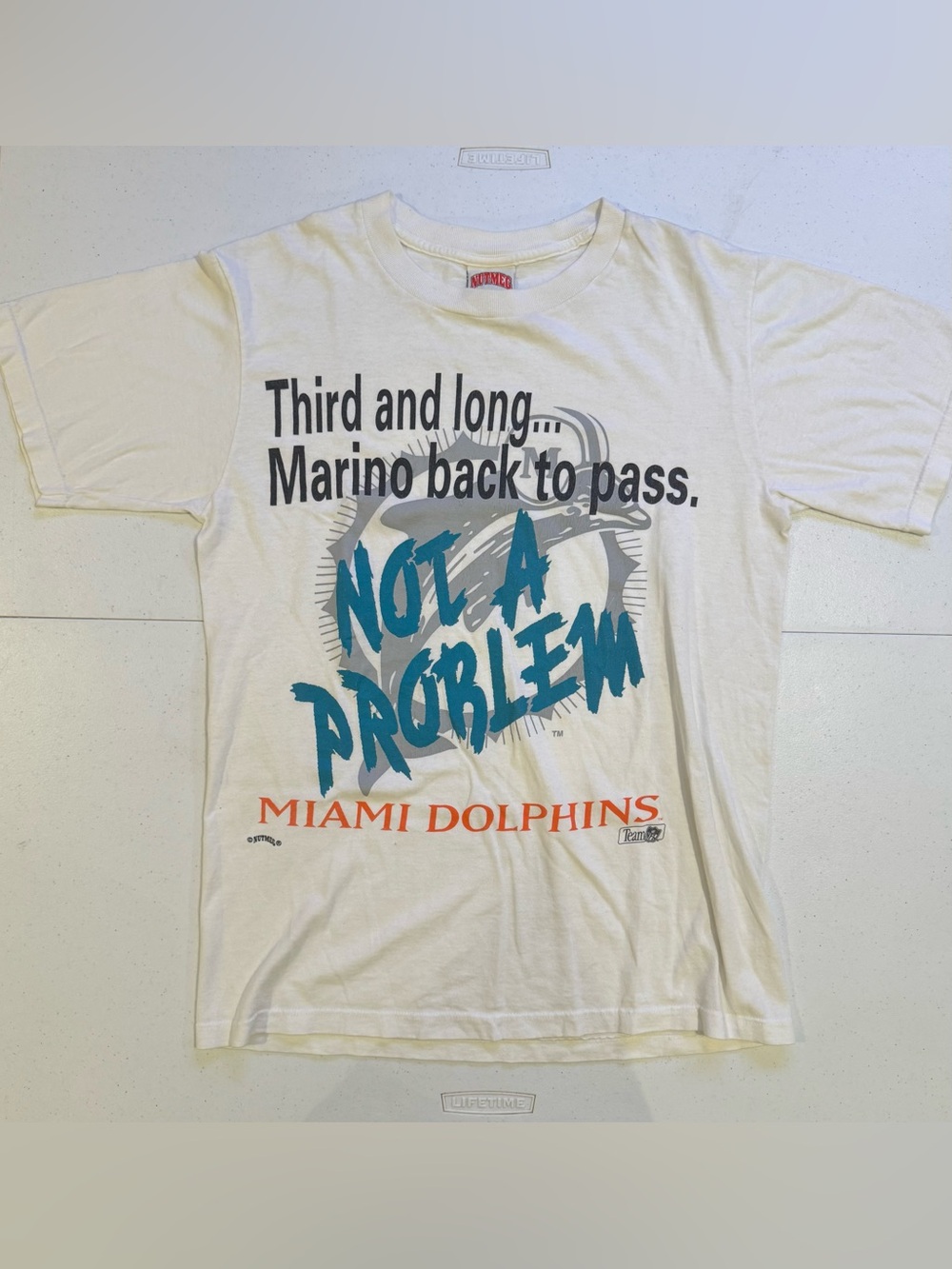Vintage 90’s Nutmeg Mills Miami Dolphins Dan Marino size medium nfl football
